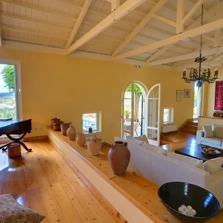 Sleeps 9 Pool Air Con Wifi *
