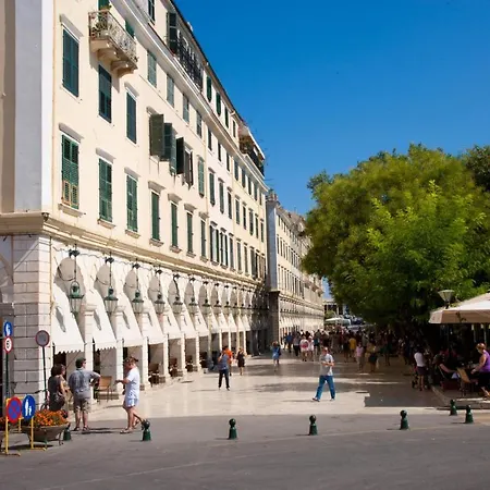 Sleeps 9 Pool Air Con Wifi Vátos